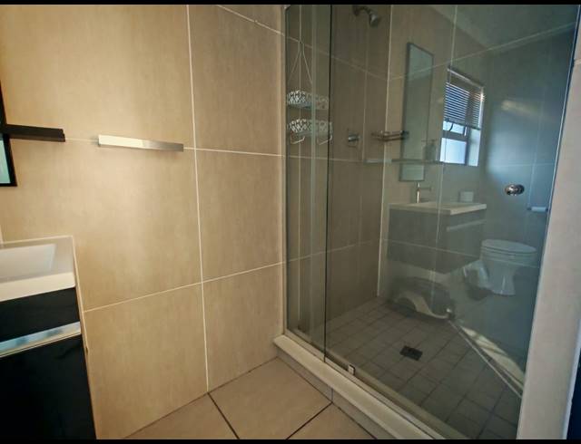 2 BEDROOM APARTMENT TO LET IN GREENSTONE HILL